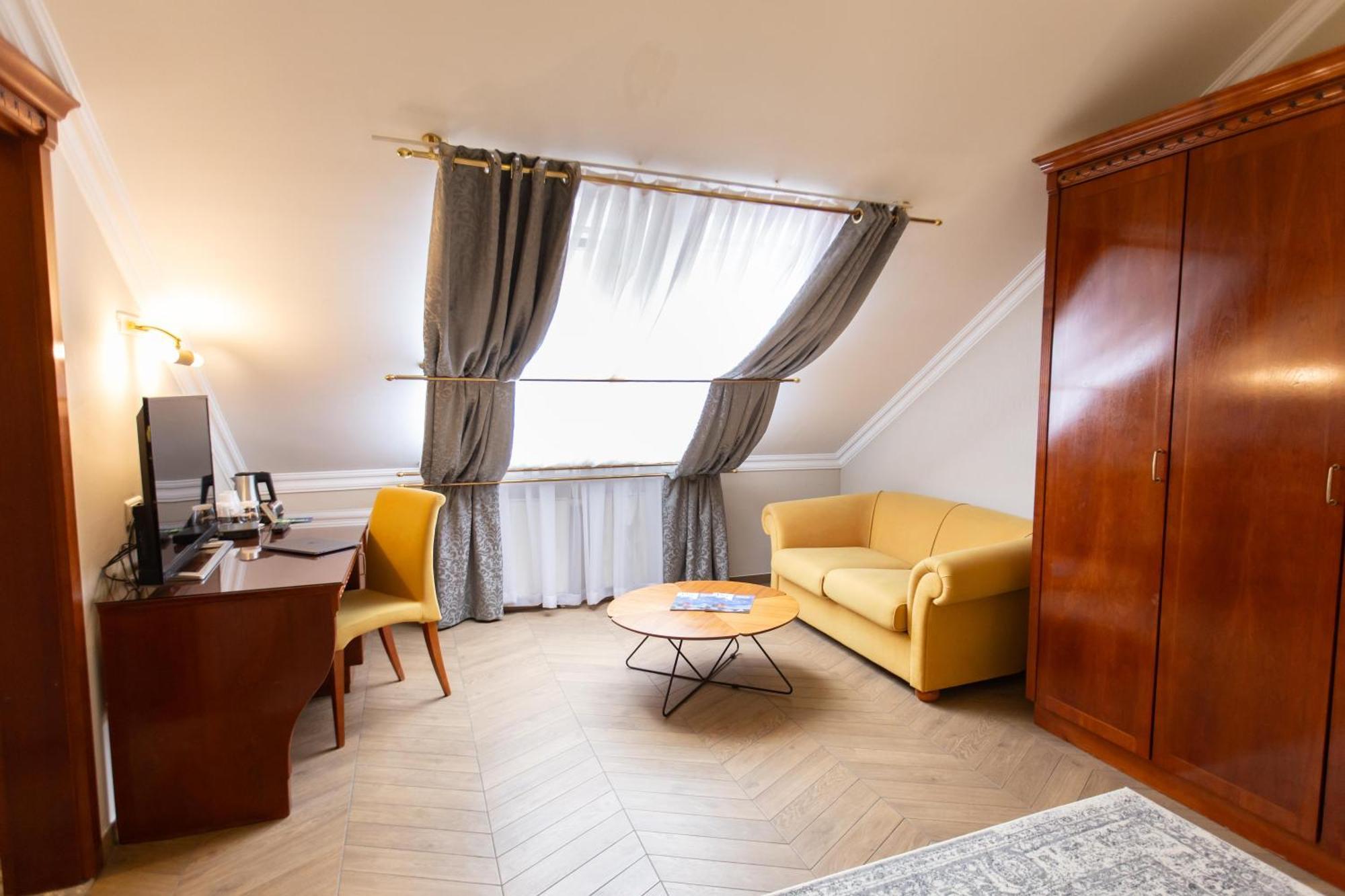 Hotel Waldinger Осієк Екстер'єр фото