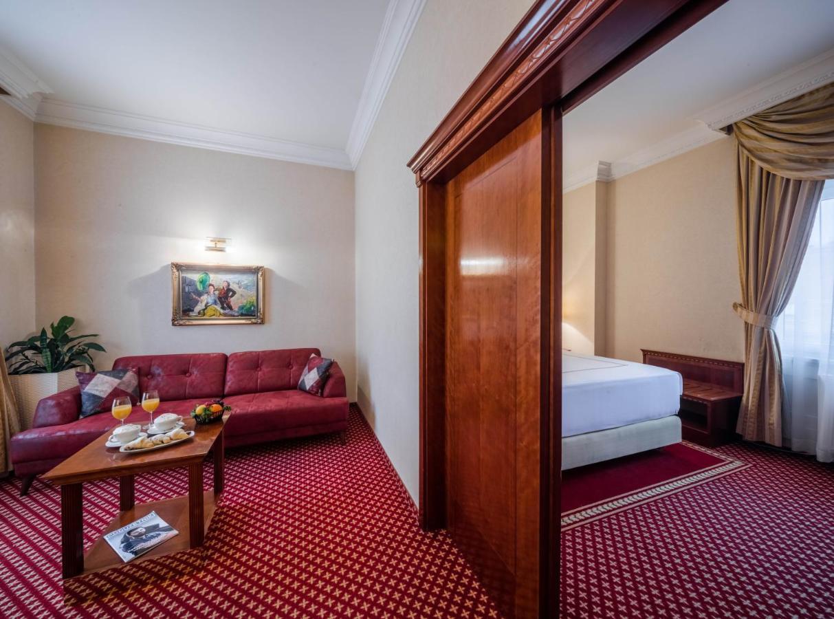 Hotel Waldinger Осієк Екстер'єр фото
